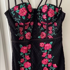 DRESS